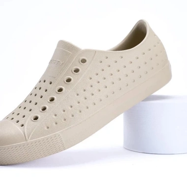 Giày Sneaker Nam Nữ Siêu Nhẹ 2.026 - Khối EVA Đúc Nguyên, Giá Ưu Đãi 213.600₫