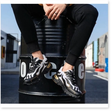 Giày sneaker nam thể thao chạy bộ, đế cao su cực bền, tặng nước hoa, giá 1,200,000₫ 4 Giày sneaker nam thể thao chạy bộ, đế cao su cực bền, tặng nước hoa, giá 1,200,000₫ 4