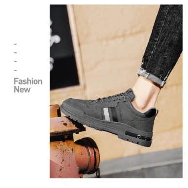 Giày sneaker nam thời trang - Giá ưu đãi 639.500₫, thoải mái, phong cách hiện đại