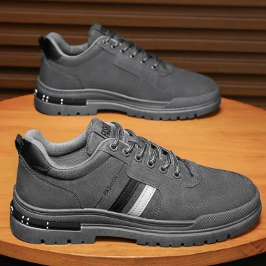 Giày sneaker nam thời trang - Giá ưu đãi 639.500₫, thoải mái, phong cách hiện đại