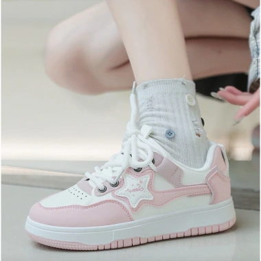 Giày Sneaker Năng Động Dễ Thương, Phối Chi Tiết Trẻ Trung, Đế Bền - 837.500₫