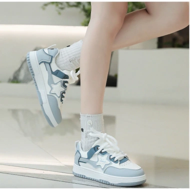 Giày Sneaker Năng Động Dễ Thương, Phối Chi Tiết Trẻ Trung, Đế Bền - 837.500₫ 9 Giày Sneaker Năng Động Dễ Thương, Phối Chi Tiết Trẻ Trung, Đế Bền - 837.500₫ 9