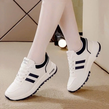 Giày Sneaker Nữ Da Hàn Quốc QR02 - Thể Thao, Trẻ Trung, Năng Động, Giá 221.600đ