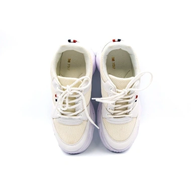 Giày Sneaker Nữ Đế Cao 7cm Da Microfiber Siêu Nhẹ Tomoyo TMW31.307 - Giá 900k 4 Giày Sneaker Nữ Đế Cao 7cm Da Microfiber Siêu Nhẹ Tomoyo TMW31.307 - Giá 900k 4