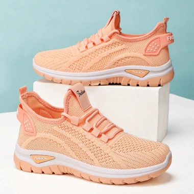 Giày Sneaker Nữ Đế Cao Thoáng Khí 2.025 – Tăng Chiều Cao Êm Ái, Phong Cách Năng Động, Giá 612.500₫