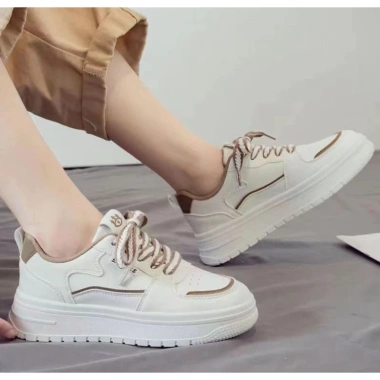 Giày sneaker nữ đế nhẹ êm chân, thời trang mới, giảm giá 19% - chỉ 817.500₫