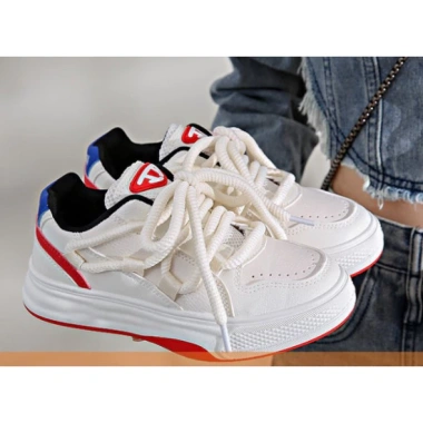 Giày Sneaker Nữ Hàn Quốc Độc Đáo - Năng Động Trẻ Trung Giá 824k Giảm 21%