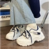 Giày sneaker nữ trắng đế cao 6cm chắc chắn, video chất lượng, tặng vớ miễn phí – N Shoes 824.500₫ 2