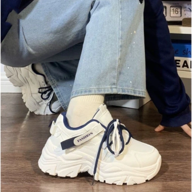 Giày sneaker nữ trắng đế cao 6cm chắc chắn, video chất lượng, tặng vớ miễn phí – N Shoes 824.500₫ 9