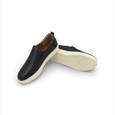 Giày Sneaker Slip-On TOMOYO Đen Đế Trắng Da 2 lớp TMN51.101 - Thoải mái đi làm, đi chơi, giảm 17% 2 Giày Sneaker Slip-On TOMOYO Đen Đế Trắng Da 2 lớp TMN51.101 - Thoải mái đi làm, đi chơi, giảm 17% 2