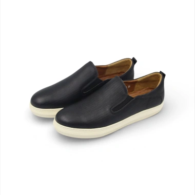 Giày Sneaker Slip-On TOMOYO Đen Đế Trắng Da 2 lớp TMN51.101 - Thoải mái đi làm, đi chơi, giảm 17% 5 Giày Sneaker Slip-On TOMOYO Đen Đế Trắng Da 2 lớp TMN51.101 - Thoải mái đi làm, đi chơi, giảm 17% 5