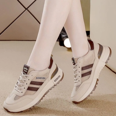 Giày Sneaker Thể Thao Nữ Trắng 2.025 - Lưới thoáng khí, thiết kế hiện đại, 391k