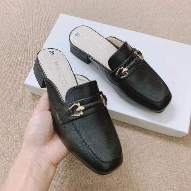 Giày sục mũi vuông gót 4P chất da mềm êm chân - Giá chỉ 132.050₫, giảm 27.731₫