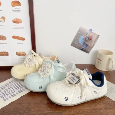 Giày Tập Luyện Thể Thao Preppy Mùa Xuân 2.026 Ren Nông Miệng Tròn Mũi Đế Bằng SKRR - 380k