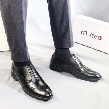 Giày tây nam da bò HT.NeO GN138 - Công sở buộc dây mũi nhọn, họa tiết laze sang trọng, giá 705.000₫