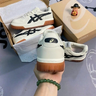 Giày Thể Thao Asics Court MZ Cream Black Gum Nam Nữ Đế Cao Su Nguyên Khối 5