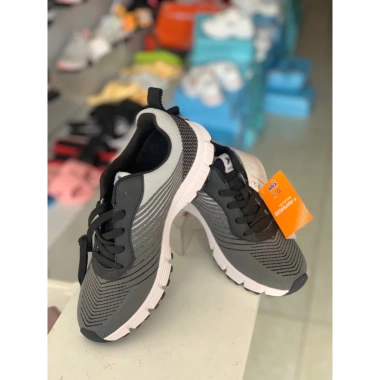 Giày Thể Thao Nam Đen Vải Rêu - Đế Cao Su Bám Đường, Giá Ưu Đãi 785.000₫ 7