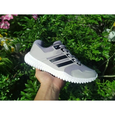 Giày Thể Thao Nam Nữ Xám Sọc Đen Free Ship - Giá chỉ 660.000, Độ Bám Đẹp, Thoáng Mát