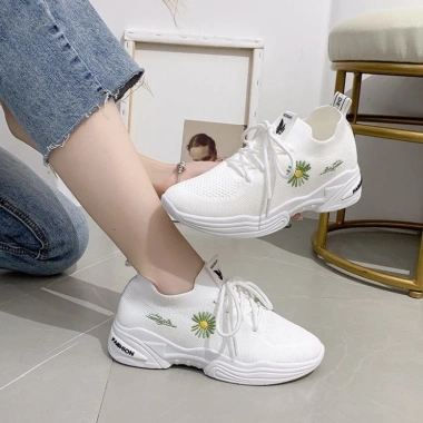 Giày thể thao nữ cổ chun bông cúc 3 màu - Đế cực êm, dây buộc cá tính, free ship, chỉ 340.000₫ 9