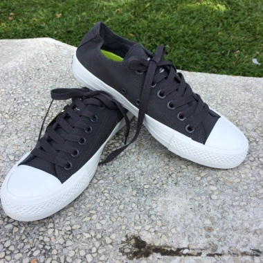 Giày Thể Thao Nữ Cổ Thấp AllStar Xám Đậm - Chất Lượng Cao, Giá Giảm 1.7tr 4