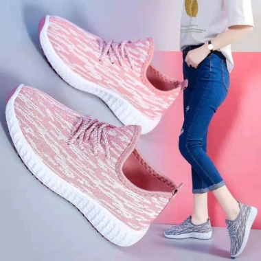 Giày Thể Thao Nữ Đế Bằng Hàn Quốc, Thoáng Khí, Đẹp Mắt, Thời Trang - 584.500 VND