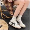 Giày thể thao nữ siêu nhẹ, đế mềm, dáng nhỏ gọn phong cách Retro - Giá 139.000₫
