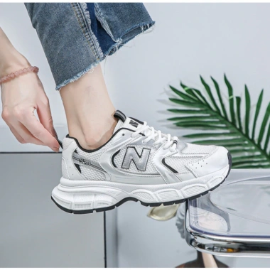 Giày Thể Thao Nữ Siêu Nhẹ và Êm 2.024 - Mẫu Hot, Giá 832.500đ Giảm Đến 20% 7