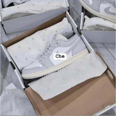 Giày Thể Thao Nữ Size 36.5 - Siêu Nhẹ, Độ Bám Cao, Giá Ưu Đãi 2.257.000₫ Giày Thể Thao Nữ Size 36.5 - Siêu Nhẹ, Độ Bám Cao, Giá Ưu Đãi 2.257.000₫