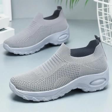Giày Thể Thao Nữ Tăng Chiều Cao Siêu Nhẹ Mạng Lưới Thoáng Khí Xỏ Ngón Màu Trơn 612.500 VND 7