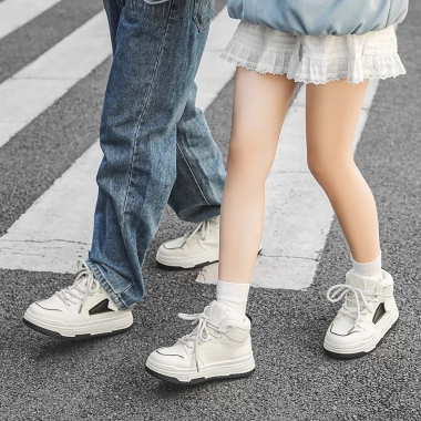 Giày thể thao sneaker nam nữ Snow White Speed Car - Giá ưu đãi 434.000 VND