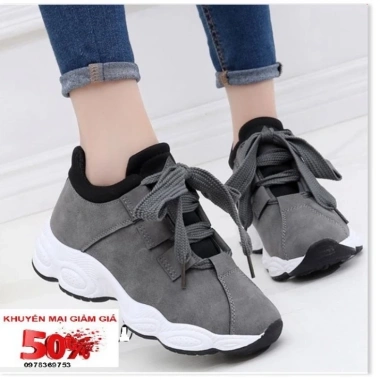 Giày Thể Thao Thời Trang Chuyên Gym Đệm êm Độ bám cao Giá giảm 999.000₫ 4 Giày Thể Thao Thời Trang Chuyên Gym Đệm êm Độ bám cao Giá giảm 999.000₫ 4