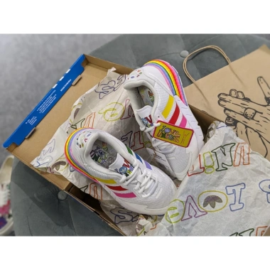 Giày thời trang Adidas ZX 1K Boost Pride chính hãng - Giảm giá 1,35 triệu 4 Giày thời trang Adidas ZX 1K Boost Pride chính hãng - Giảm giá 1,35 triệu 4