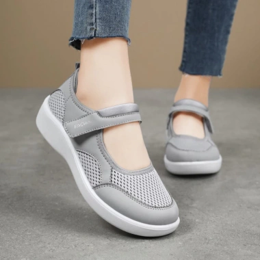 Giày Thuyền Nữ Đế Bằng Khóa Dán Thoáng Khí Màu Đồng - Giá Ưu Đãi 639.500₫ 2