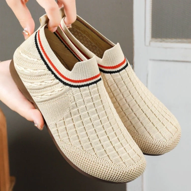 Giày Thuyền Nữ Đơn Giản Không Dây - Thoải Mái, Giảm Giá 607.500₫