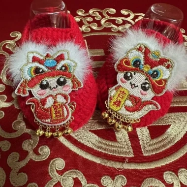 Giày trẻ em đầu hổ dệt tay nguyên chất 2.025 - Mùa đông cho bé, giá ưu đãi 269.774 VND
