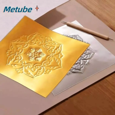 Giấy vẽ khắc METUBE 70 micron 20x30cm - Lá nhôm dày, DIY làm lá vàng, nghệ thuật Giấy vẽ khắc METUBE 70 micron 20x30cm - Lá nhôm dày, DIY làm lá vàng, nghệ thuật