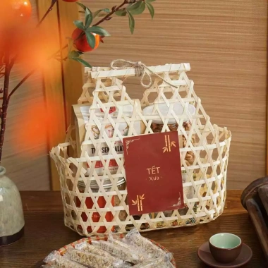 Giỏ đựng quà Tết quai ngang lá tre - Quà biếu ngày Tết cổ truyền, chỉ 10.000₫