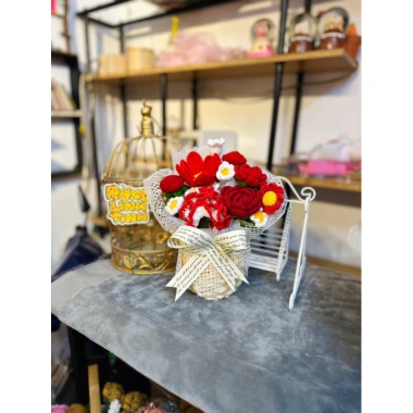 Giỏ Hoa Len Handmade Theo Yêu Cầu Độc Đáo Tinh Xảo Giá Ưu Đãi 180.000 VND
