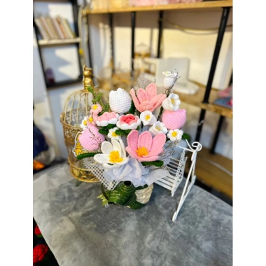 Giỏ Hoa Len Handmade Theo Yêu Cầu Độc Đáo Tinh Xảo Giá Ưu Đãi 180.000 VND