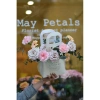 Giỏ hoa sách tay tặng sinh nhật 20/10 mix hoa tươi - Giá ưu đãi 280k May Petals