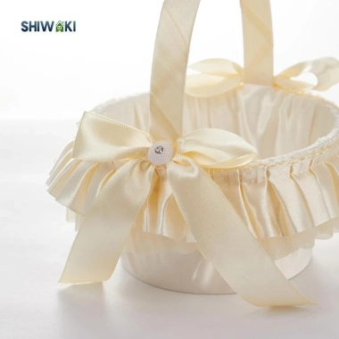 Giỏ hoa Satin cưới và kỷ niệm sang trọng, giá chỉ 111.100đ, giảm tới 21% 4 Giỏ hoa Satin cưới và kỷ niệm sang trọng, giá chỉ 111.100đ, giảm tới 21% 4