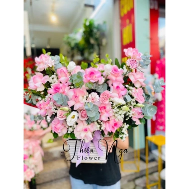 Giỏ hoa tươi - Quà tặng sinh nhật, 20/10, 8/3, đối tác, khai trương - Giá ưu đãi 480.000 VND