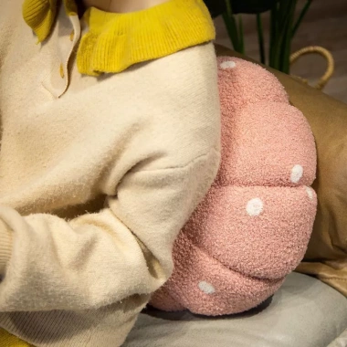 Gối Bí Ngô Hình Cô Gái Dễ Thương – Sofa Sang Trọng, Phòng Khách, Phòng Ngủ, Văn Phòng, Xe Gối – 90.709₫ 8 Gối Bí Ngô Hình Cô Gái Dễ Thương – Sofa Sang Trọng, Phòng Khách, Phòng Ngủ, Văn Phòng, Xe Gối – 90.709₫ 8
