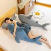 Gối ôm cá mập, gấu bông nhồi bông nhiều kích thước, quà tặng bạn gái giá rẻ 20k 3