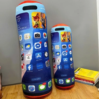 Gối ôm iPhone 17 Pro Max 2.026 mẫu mới dài cao cấp mềm mại - Giá chỉ 112.000 VND 2