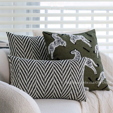 Gối tựa sofa vuông hình ngựa phong thái khởi sắc 2.026 – trang trí phòng khách, chỉ 149k