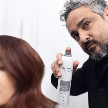 Gôm Xịt Giữ Nếp Tóc Goldwell Strong Hairspray 300ml - Không Bết Dính, Giữ Nếp Lâu, Chống Ẩm, Giá Ưu Đãi 357.469đ