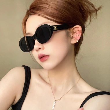 Gọng Kính Mát Ci‑Lin Mắt Mèo Đen Trắng Chống UV - Phong Cách Đi Biển Giá 130k