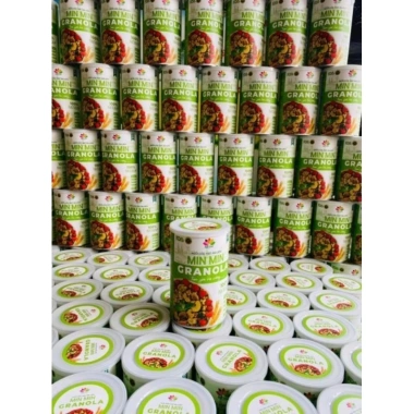 Granola Min Min 500g - Ngũ Cốc Hạt Ăn Liền Dinh Dưỡng, Giá Khuyến Mãi 185.000₫ 3 Granola Min Min 500g - Ngũ Cốc Hạt Ăn Liền Dinh Dưỡng, Giá Khuyến Mãi 185.000₫ 3