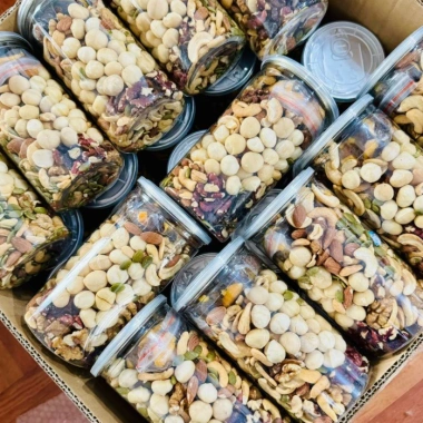 Granola Ngũ Cốc Ăn Kiêng 500g Siêu Hạt Macca - Cho Tiểu Đường Giá Ưu Đãi 165k
